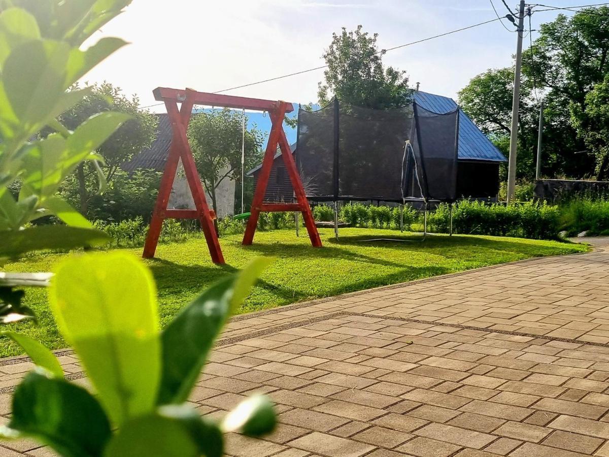 Apartmani Bilic コレニツァ エクステリア 写真
